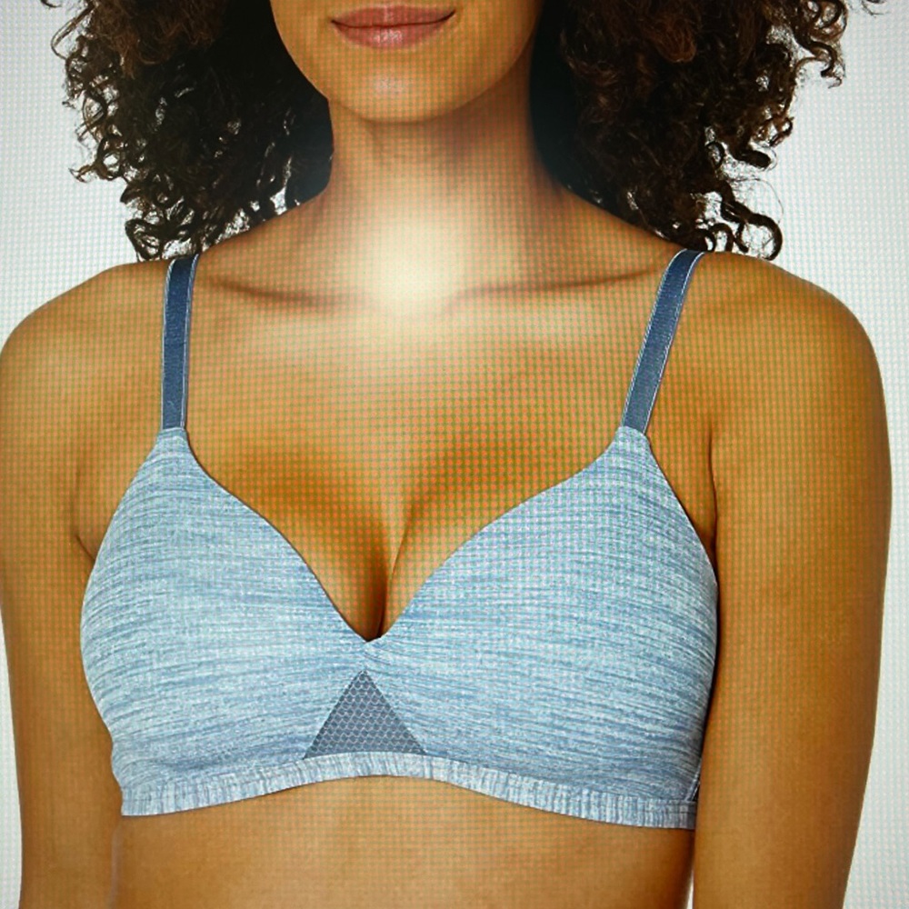 Hanes comfort flex fit, wire free bra, size M
